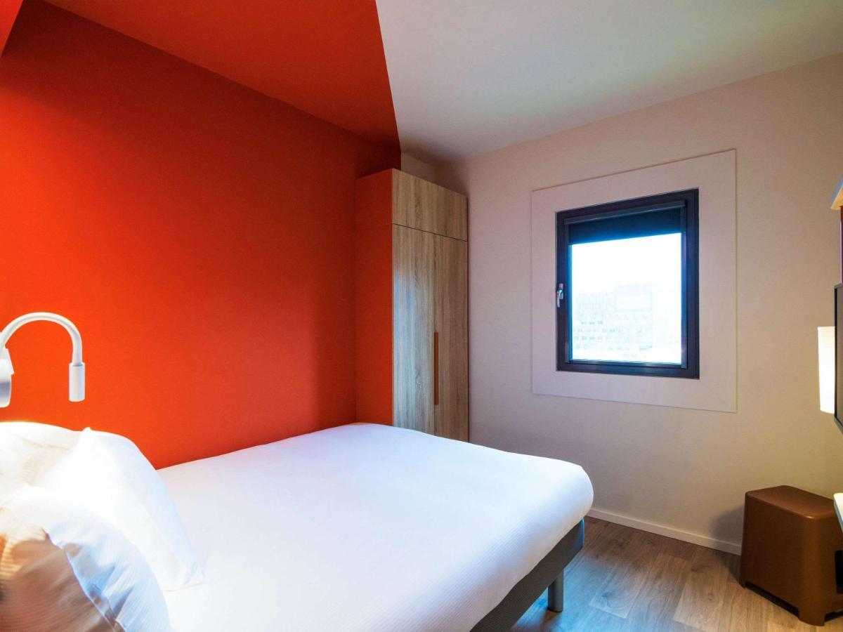 ibis budget Stein Maastricht Buitenkant foto