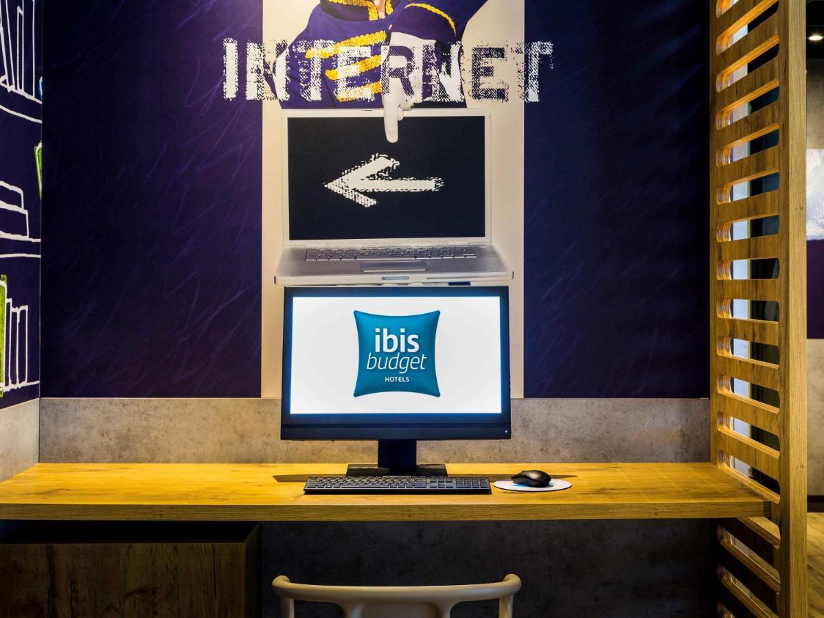 ibis budget Stein Maastricht Buitenkant foto