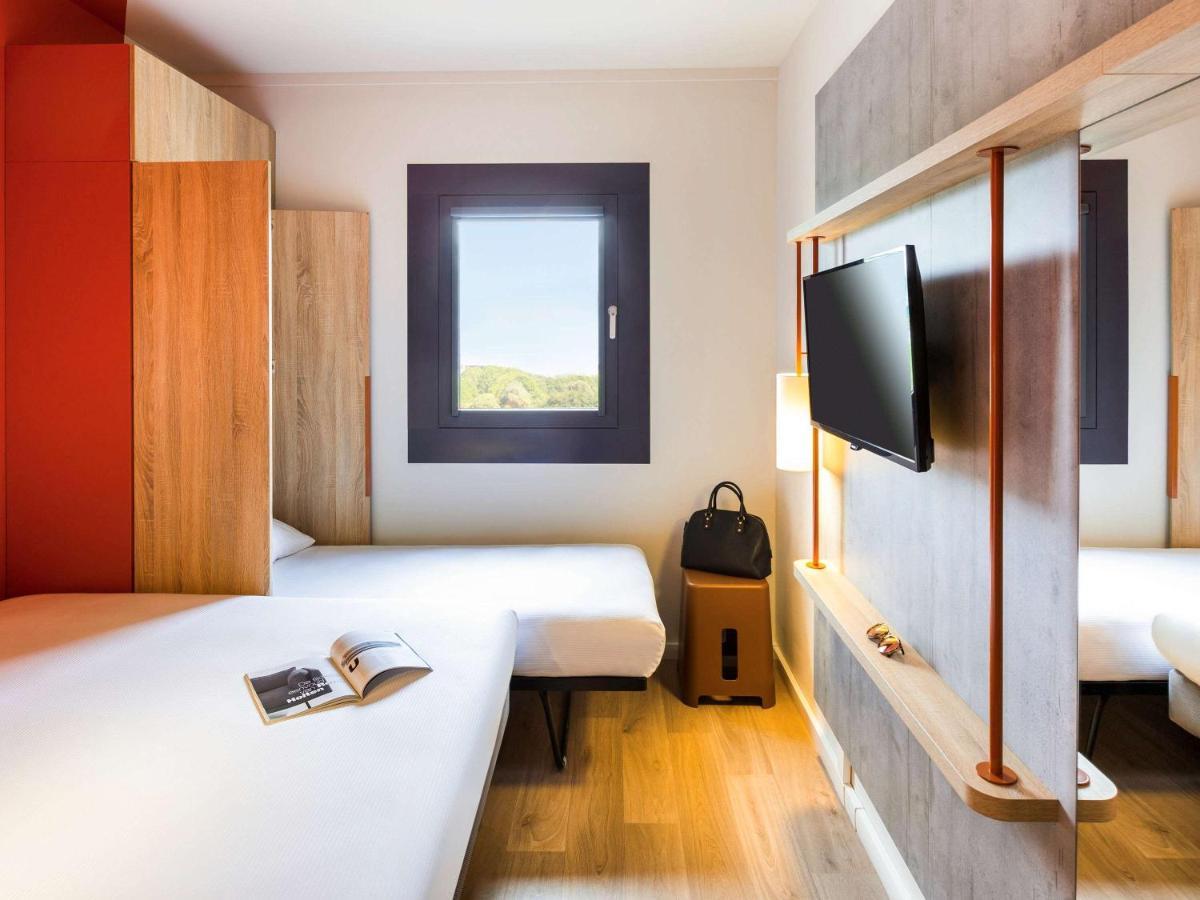 ibis budget Stein Maastricht Buitenkant foto