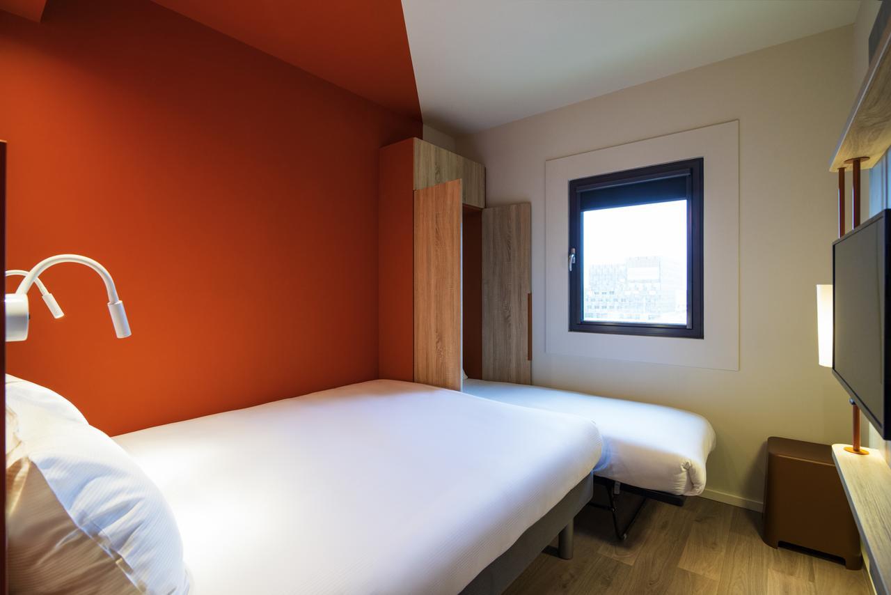 ibis budget Stein Maastricht Buitenkant foto
